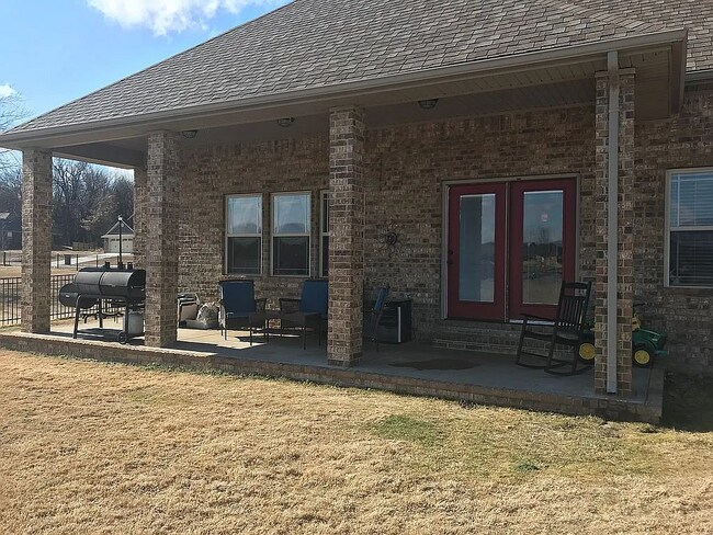 Photo - 1250 Sundowner Ranch Ave