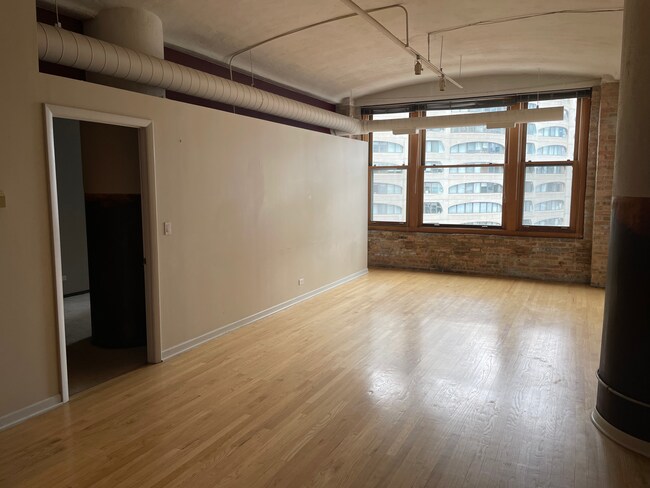 Photo - 801 S Wells St Condo Unit 507