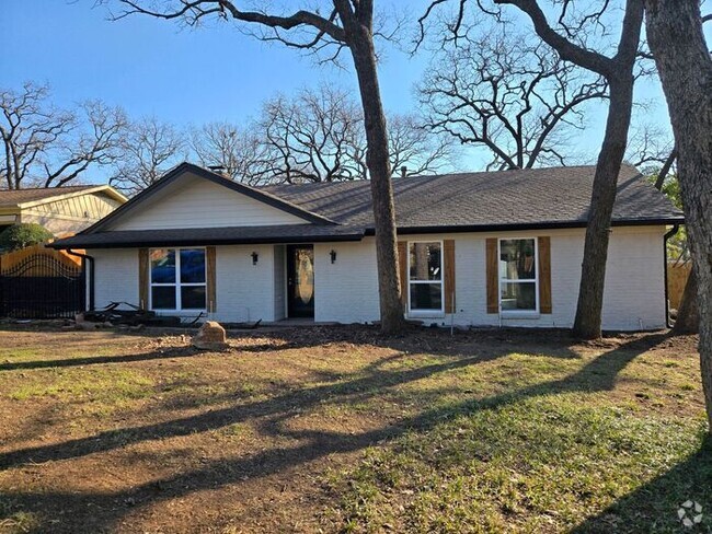 Building Photo - Charming house in Hurst Tx