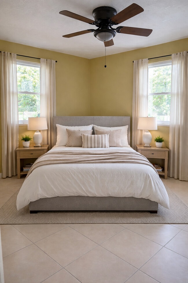 Photo - 520 N Tamarind Ave Unit Upper level  in historic building