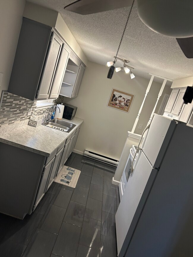 Photo - 2708 Alder Creek Dr S Unidad #1