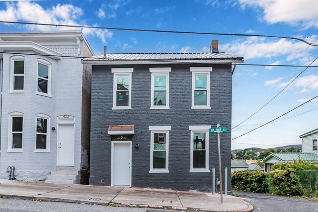 OPEN HOUSE –Thursday, June 5 fom 10:00 AM ... - OPEN HOUSE –Thursday, June 5 fom 10:00 AM ...
