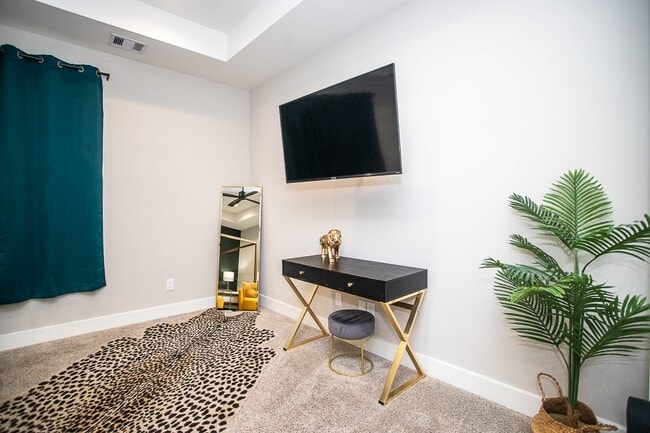 Photo - 1915 Kolfahl St