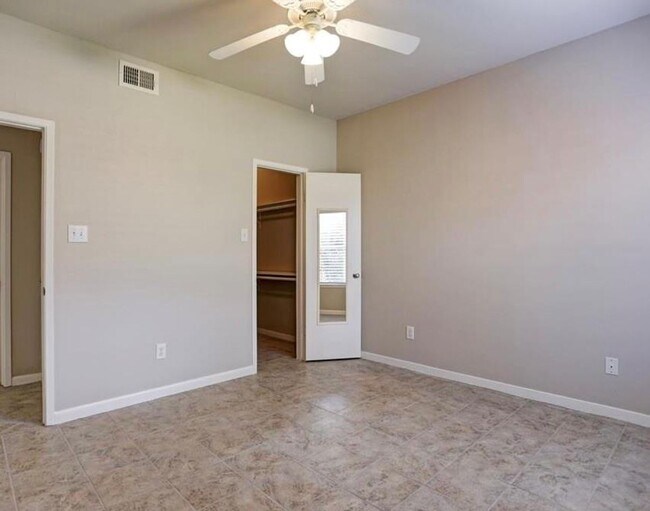 Photo - Prime Location in West University Area! First floor unit with open floor plan, tile floors throug...
