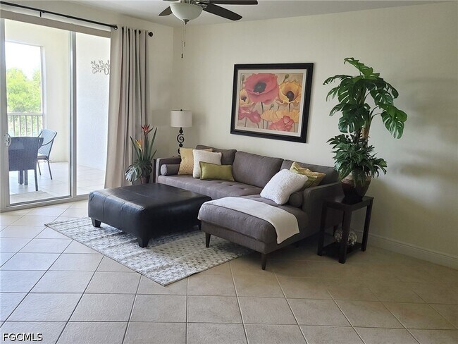 Photo - 11041 Gulf Reflections Drive Unit 305