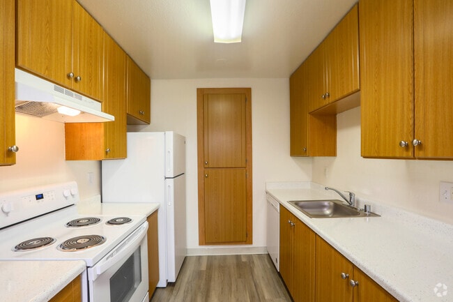 2BR, 2BA - 985SF - Almaden 1930