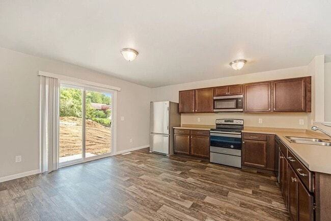 Photo - Newer Home in Howell for Lease