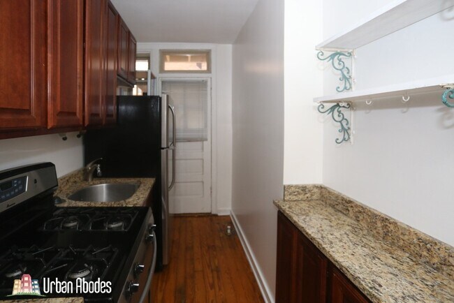 Photo - 549 W Surf St Unidad M04B