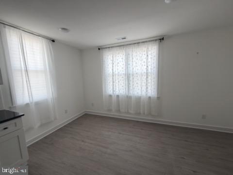 Building Photo - 1650 W Cheltenham Ave