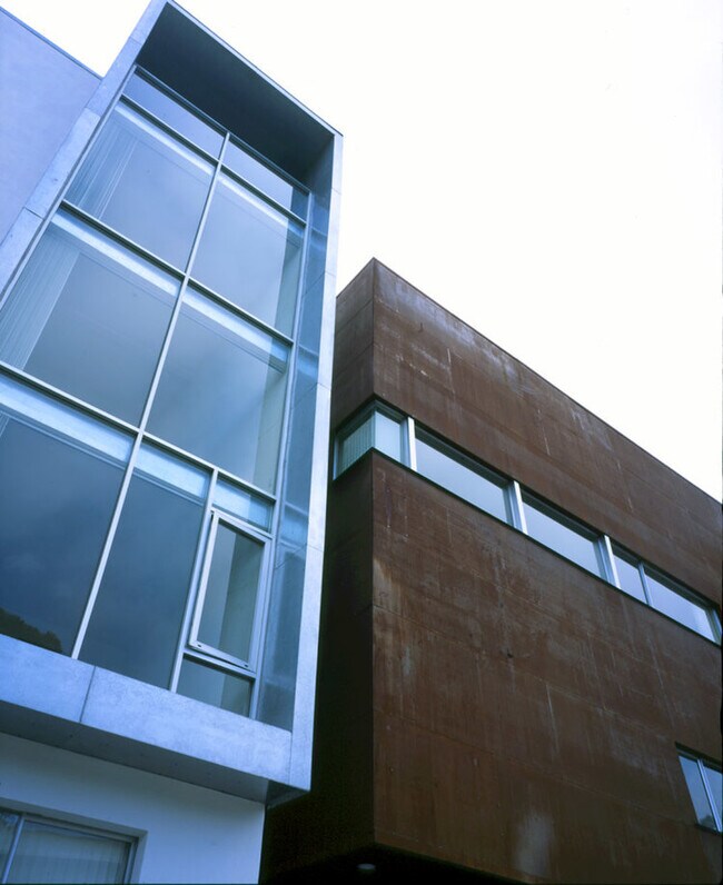 Photo - 1944 State St Unit 10