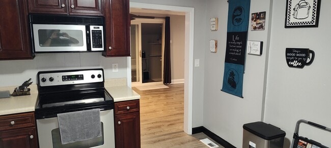 Photo - 113 Bettie St