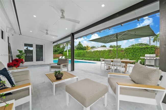 Photo - 5715 SW 56th Terrace