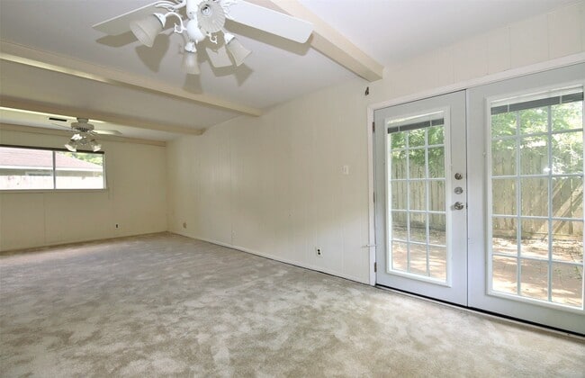 9634 Bundy Ln