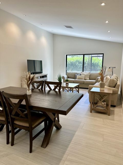 Photo - 22670 Vistawood Way