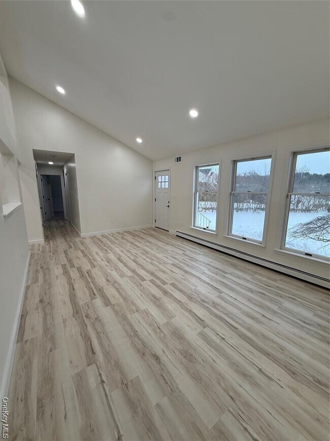 Photo - 24 Kimberly Ct