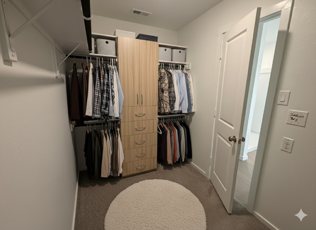 Photo - 14138 Lampard St