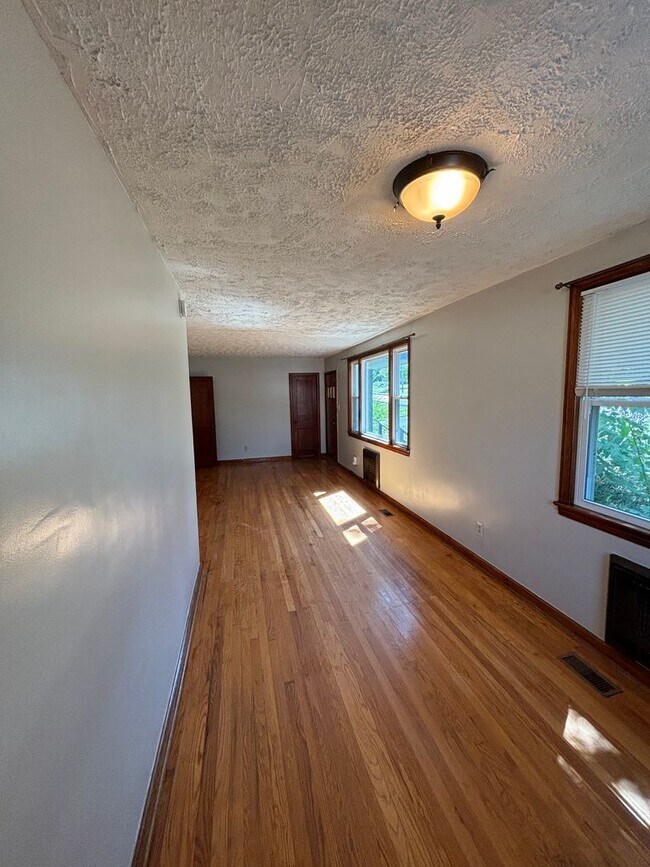 Photo - Tranquil Home in South Knoxville!