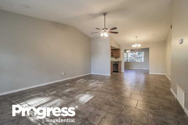 Photo - 1565 Quill Ct