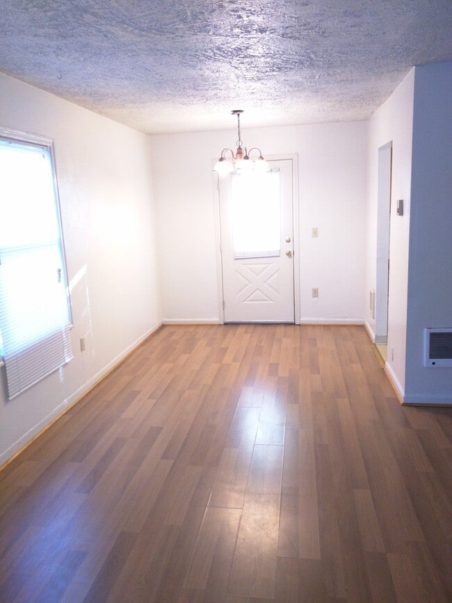 Photo - 6909-6923 N Vancouver Av Unit 6909