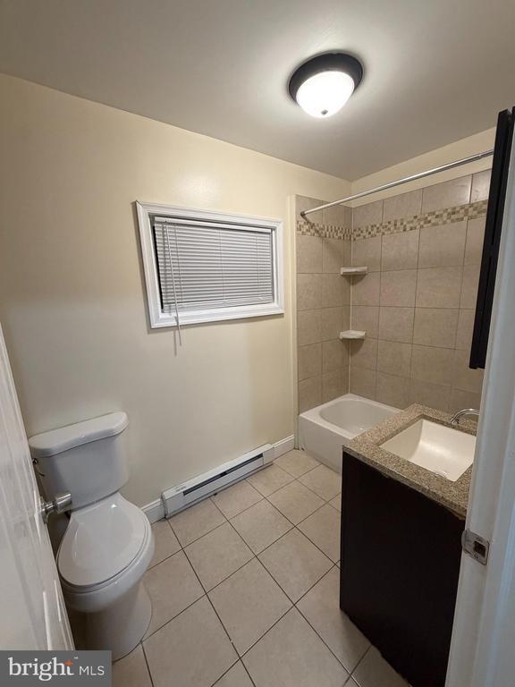 Photo - 3041 Livingston St