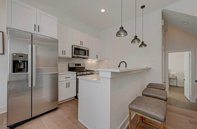 Photo - 6127 W Montgomery Rd