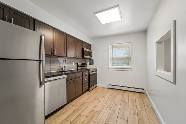 Stratford Apartments