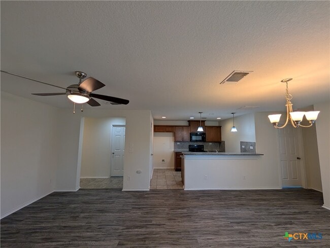 Building Photo - 2022 Shire Meadows Rental