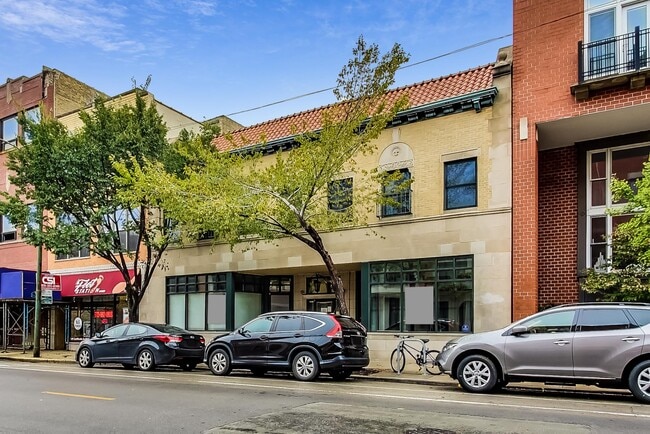 Photo - 2849 N Lincoln Ave Unit 2N