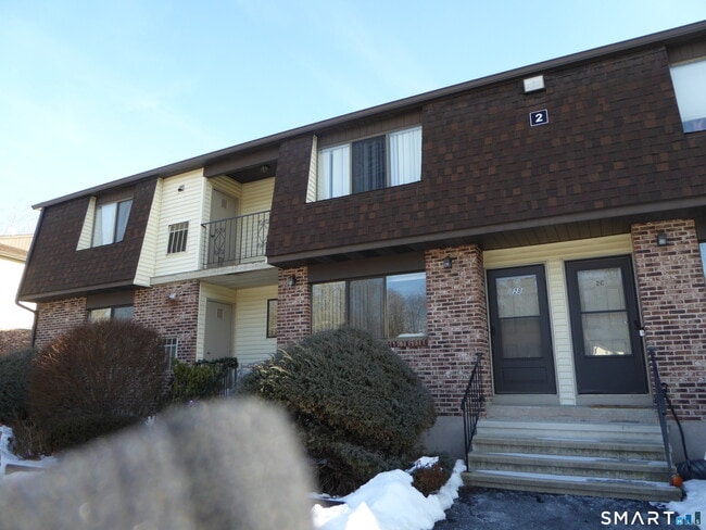 Building Photo - 140 Thompson St Unit APT 2B