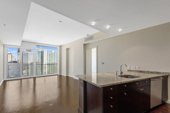 Photo - 10 Terminus Luxury 2 Bedroom Condo in Hear...