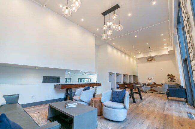 Photo - 2425 Prospect