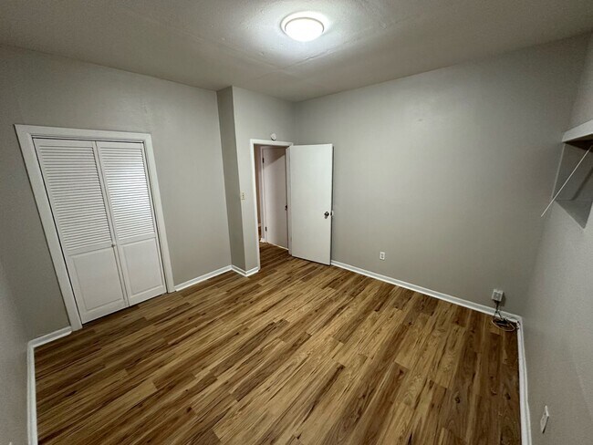 Photo - 4250-52 Castleman Unit 4250