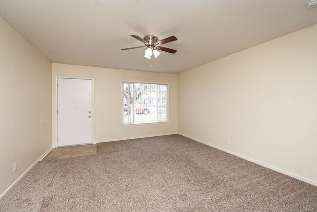 Photo - 700-702 Poplar Avenue Unit 700