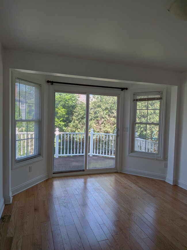317 E Middle St Unit B
