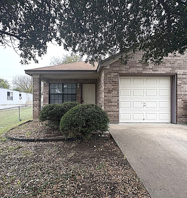 931 Rosewood Dr