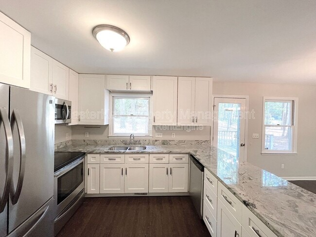 Photo - 3002 Appling Way