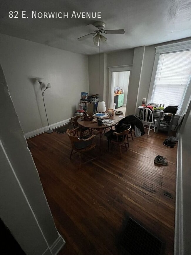 Photo - 82 E Norwich Ave
