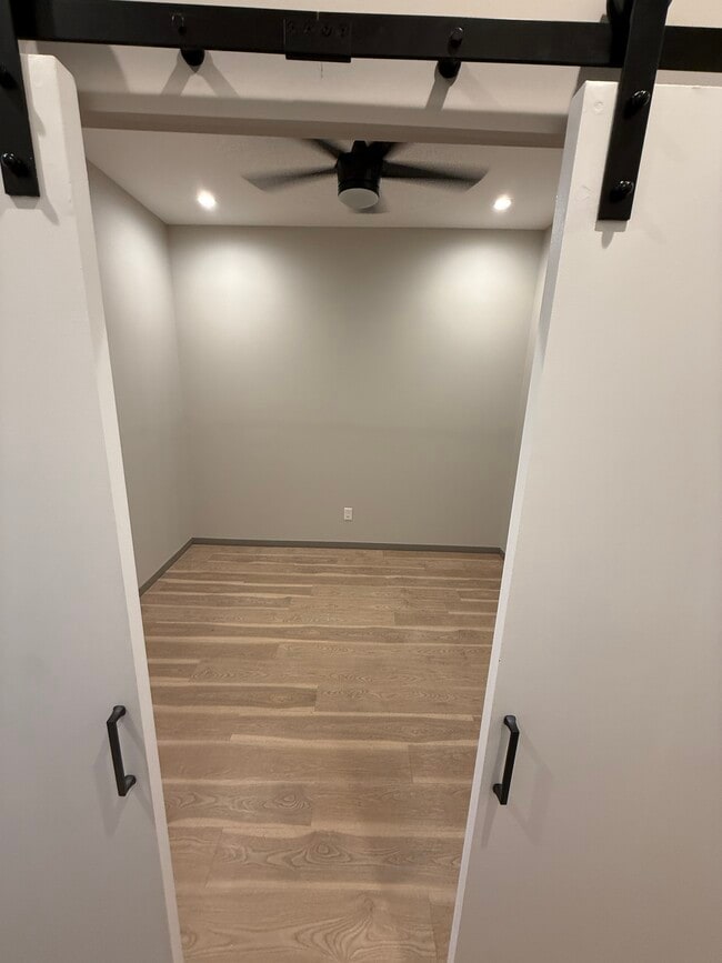 Entrada al dormitorio - 2602 Huntingdon Ave Unidad 1-Bed