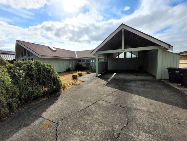Photo - Beach Front Home 3 Bedrooms - Birch Bay Village