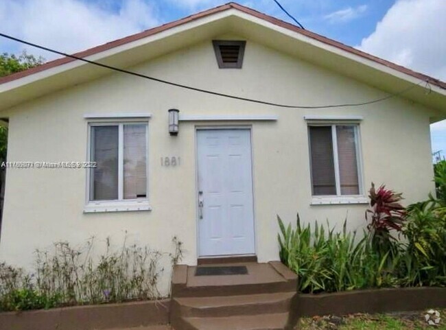Building Photo - 1881 NW 66th St Rental