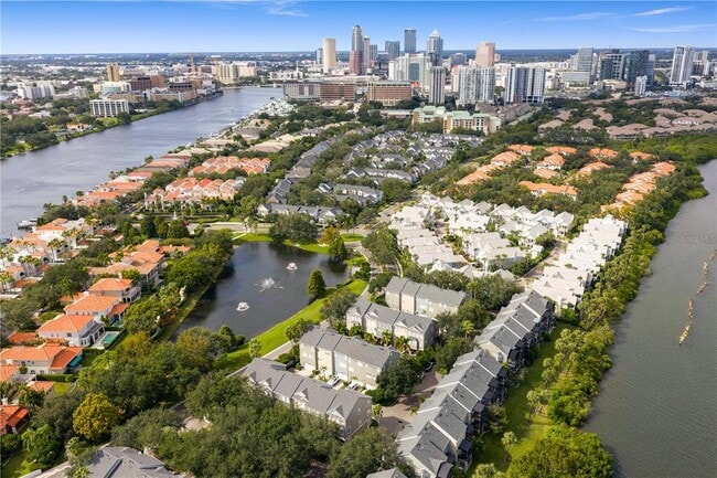 Photo - 1427 Harbour Walk Dr