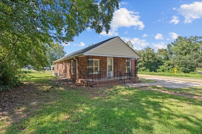 Photo - 61 Carver St