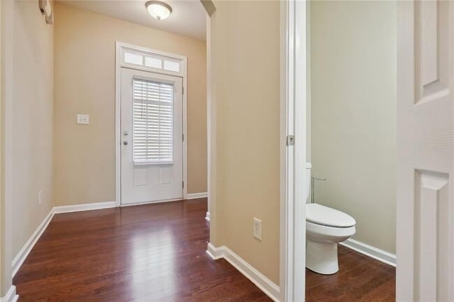 Photo - 2794 Gower Way