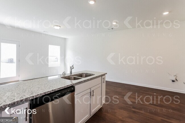 Photo - 114 Dudley Wy