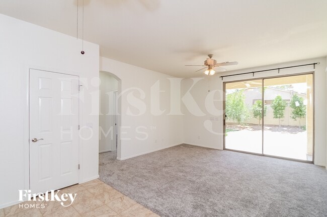 Photo - 2715 E Carson Rd