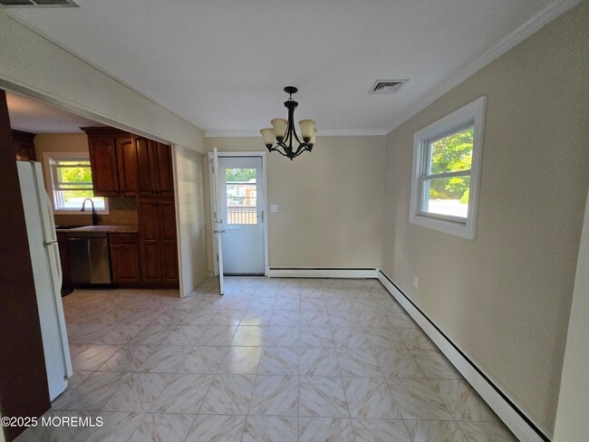 Photo - 1125 Interlaken Ave