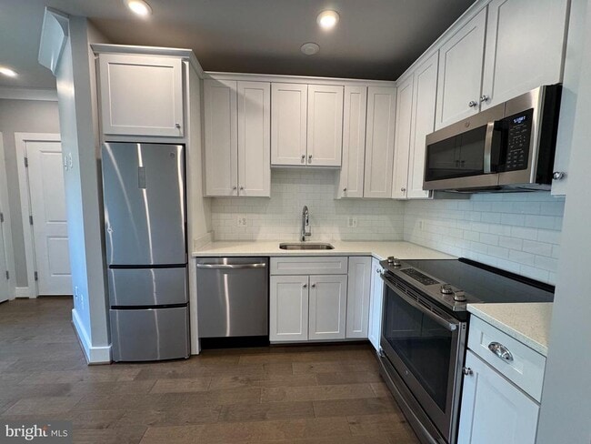 Building Photo - 915 Elder St NW Unit 3-A Rental