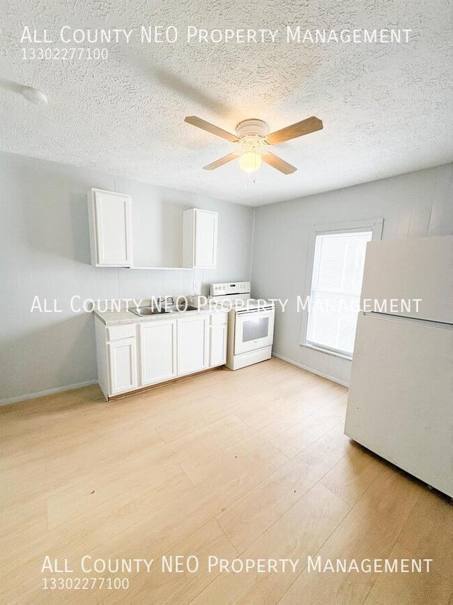 Photo - 911 Fulton Rd NW Unit 2