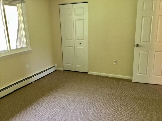 Photo - Spacious 2 Bedroom Apartment Unidad F-11