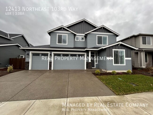 Vancouver Four Bedroom Home with Three Car... - Vancouver Four Bedroom Home with Three Car...